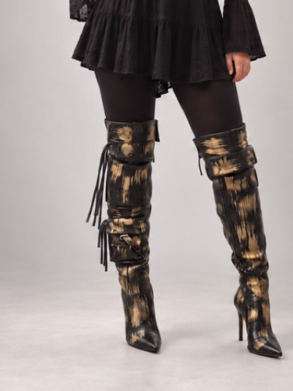 Sexy Black & Gold Buckle Knee-High Stiletto Boots - Picture 15 of 16
